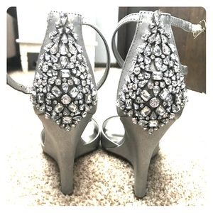 Audrey Brooke Paige Silver wedge